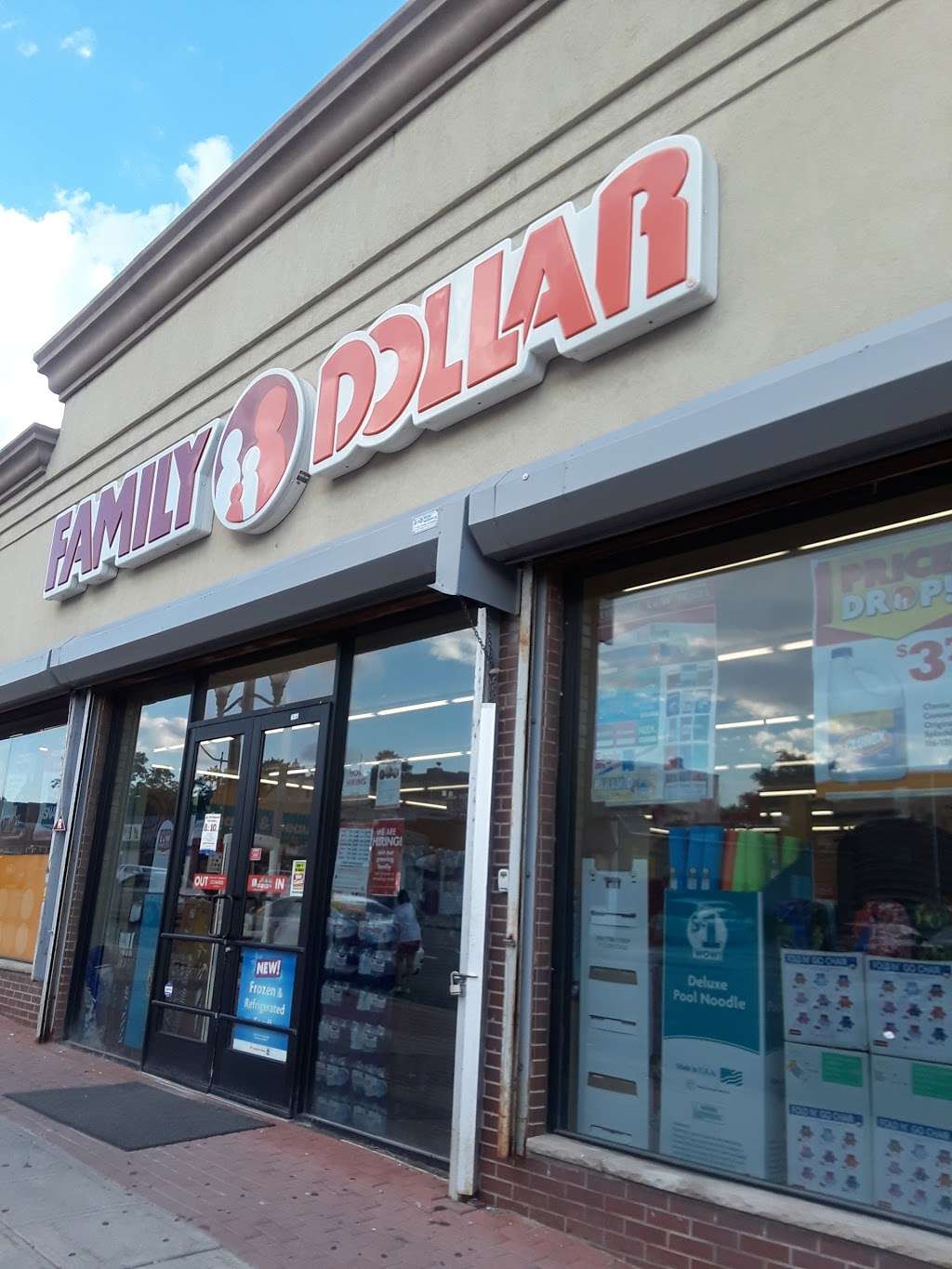 Family Dollar | 46 Washington Ave, Belleville, NJ 07109, USA | Phone: (973) 751-4048