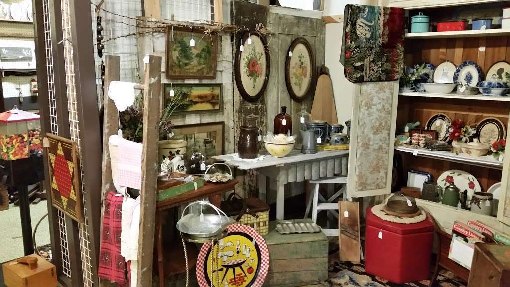 Grey Beard Antiques | 51 N Main St, Jacobus, PA 17407, USA | Phone: (717) 428-9316