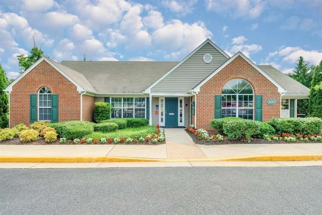 Crestview Apartments | 100 Crestview Way, Fredericksburg, VA 22401, USA | Phone: (540) 368-1303