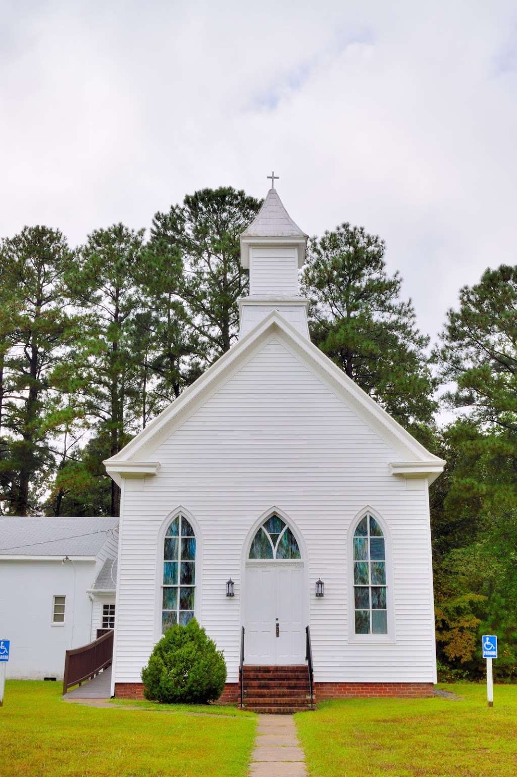 Grace Mission Church | Dunnsville, VA 22454, USA