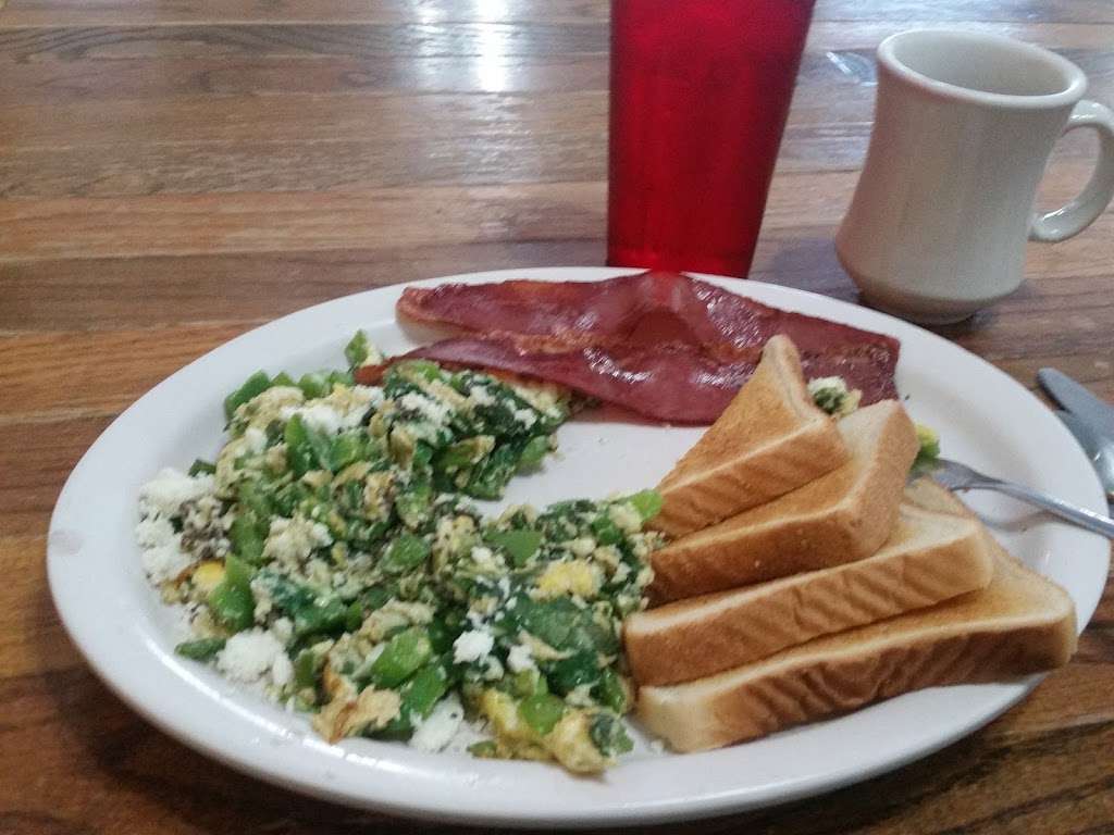 Breakfast Paradise - Hempstead | 1118 Austin St, Hempstead, TX 77445, USA | Phone: (979) 826-3066