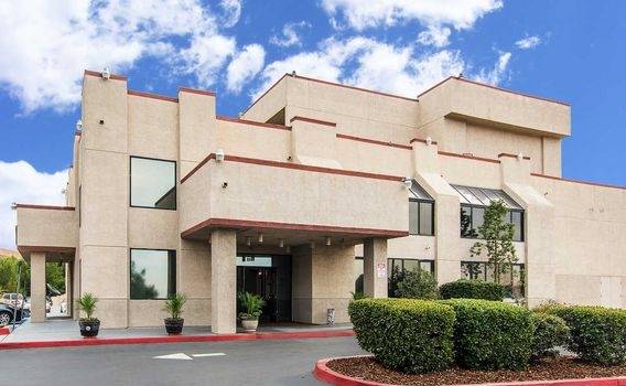 VICTORIAS INN???? | 2000 Ostrems Way, San Bernardino, CA 92407, USA | Phone: (909) 880-8425