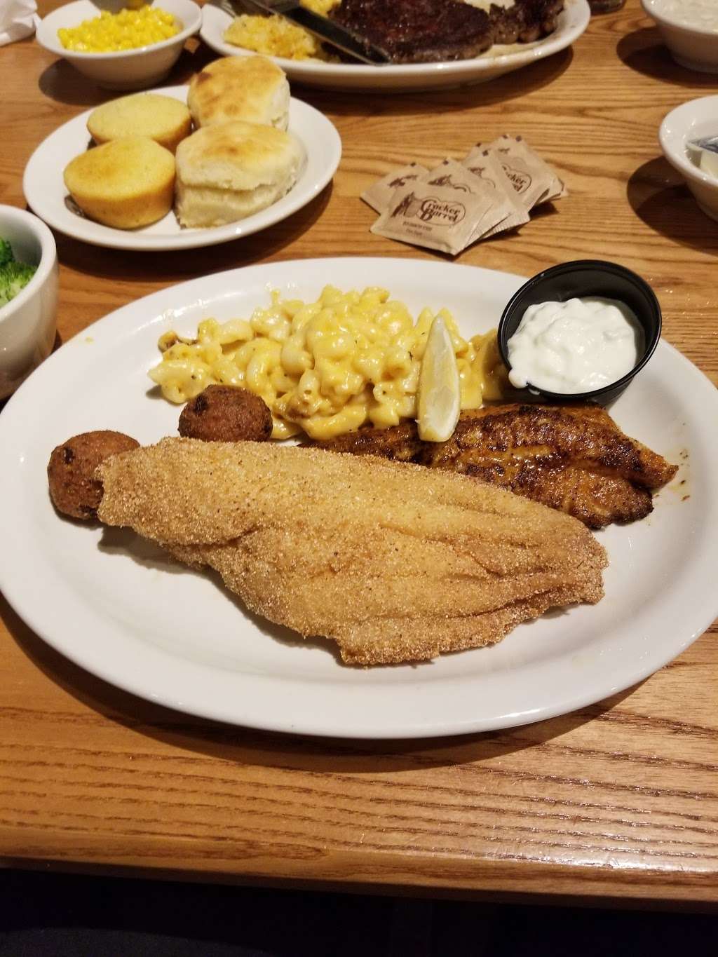 Cracker Barrel Old Country Store | 2095 Gallagher Rd, Plymouth Meeting, PA 19462 | Phone: (610) 828-2221