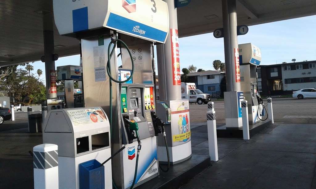 Chevron | 3300 La Cienega Blvd, Los Angeles, CA 90016, USA | Phone: (323) 935-9350