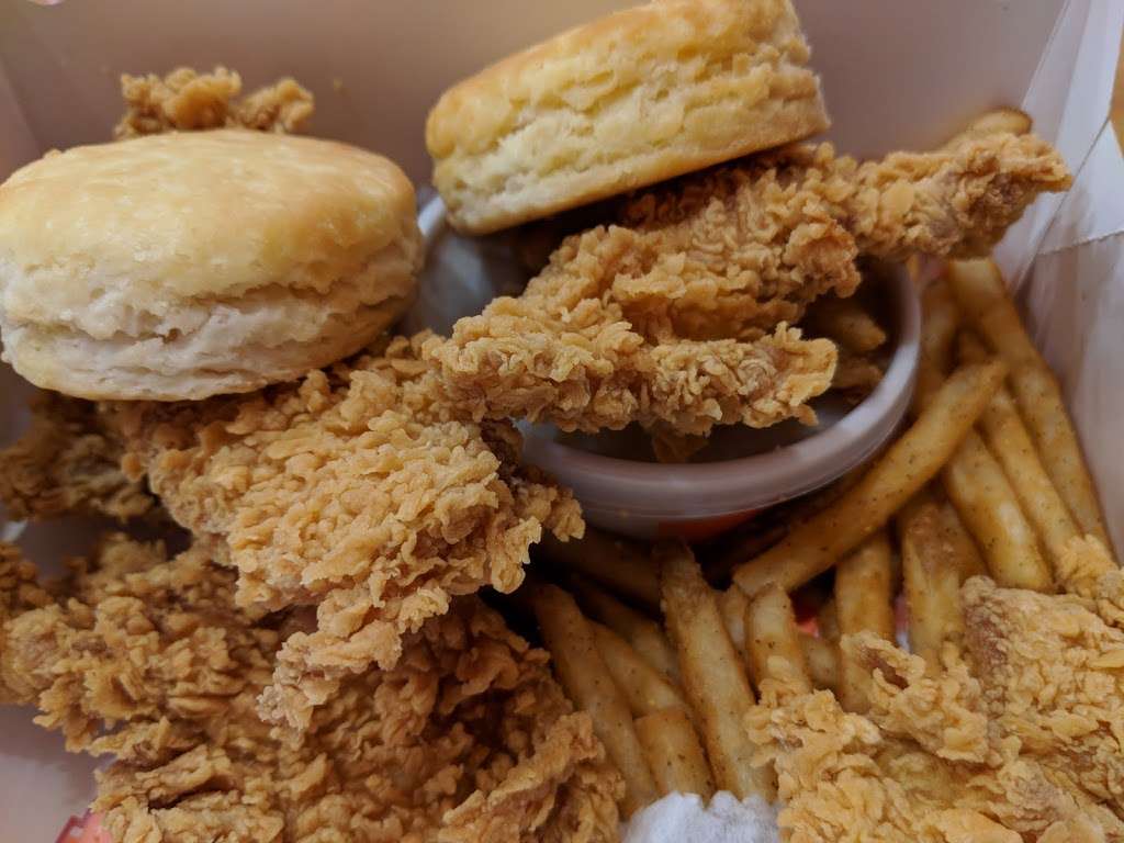 Popeyes Louisiana Kitchen | 899 N Lake Ave, Pasadena, CA 91104 | Phone: (626) 798-4734