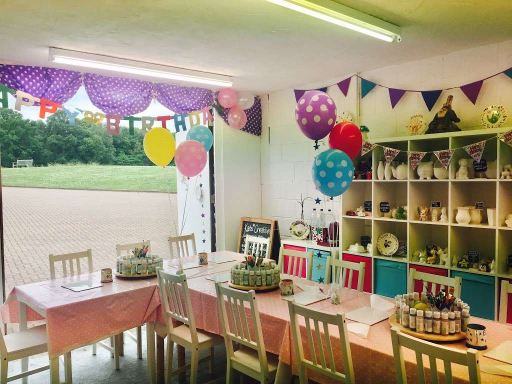 Kate Creative Ltd | 1 Monopoly Barn, West Park Road, Newchapel, Lingfield nr, East Grinstead, Felbridge, Lingfield RH7 6HT, UK | Phone: 01342 718777