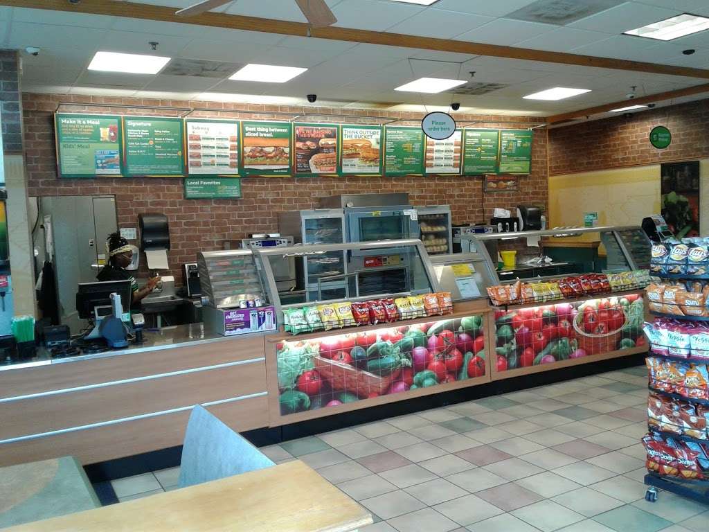 Subway | 13228 W 87th St Pkwy, Lenexa, KS 66215 | Phone: (913) 495-9959