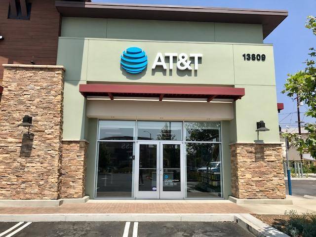 AT&T Store | 13809 E Whittier Blvd, Whittier, CA 90605, USA | Phone: (562) 945-5262