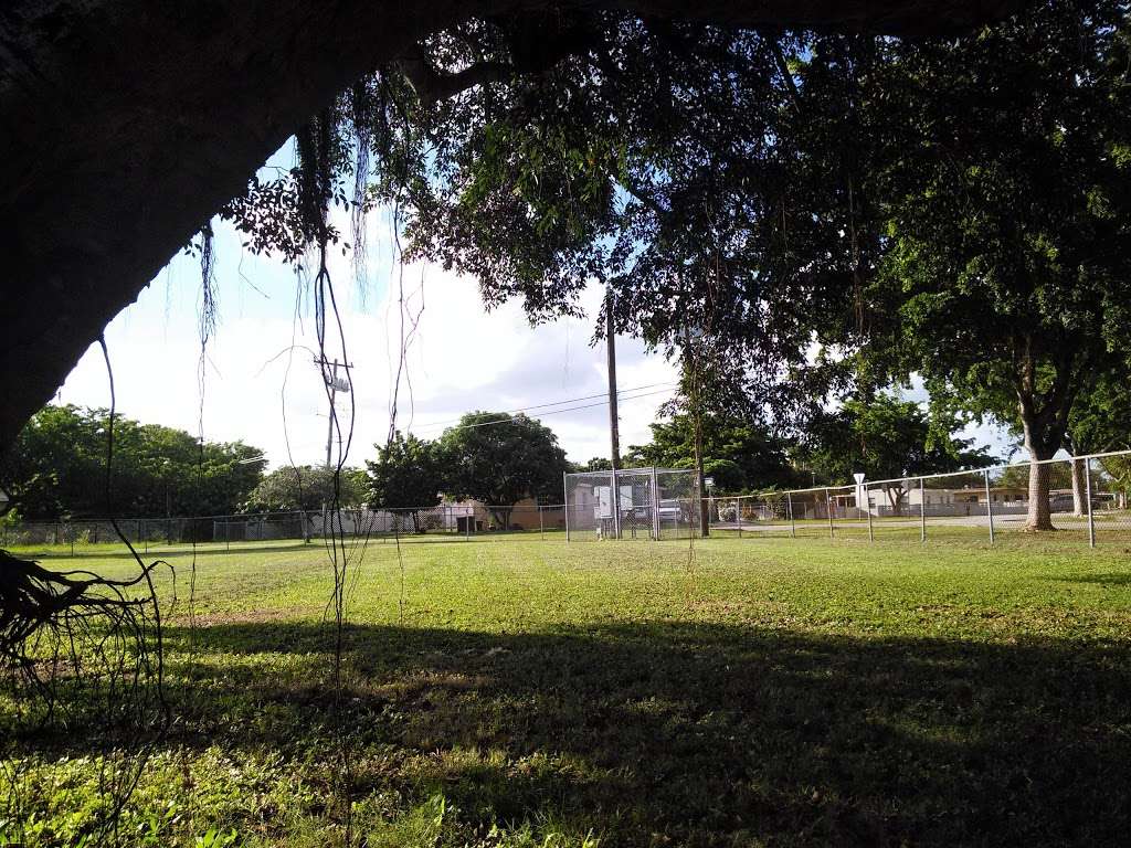 Oleander Park | 12100 NW 13th Ave, North Miami, FL 33167 | Phone: (305) 895-9840