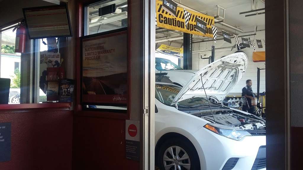 Jiffy Lube Oil Change Center | CA-1, Lomita, CA 90717, USA | Phone: (310) 530-5632