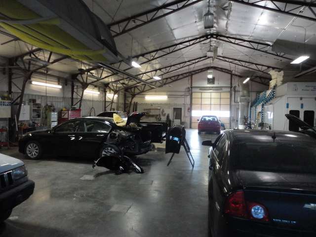 BRYANT COLLISION REPAIR | 304 Ridge St, Tonganoxie, KS 66086 | Phone: (913) 369-0900