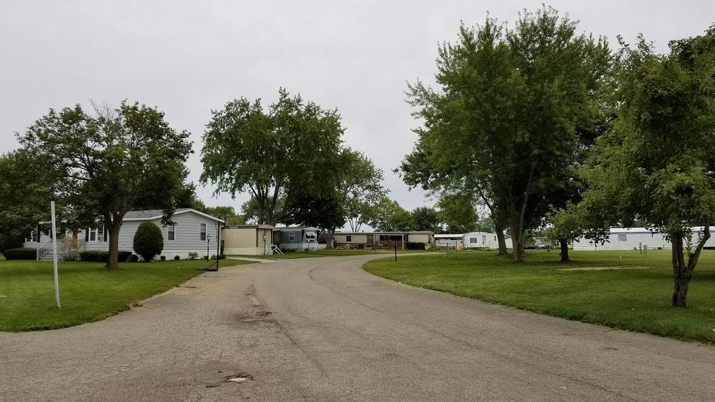 Suburbans Mobile Home Community | 8565 Smith-Calhoun Rd, Plain City, OH 43064, USA | Phone: (614) 873-5120