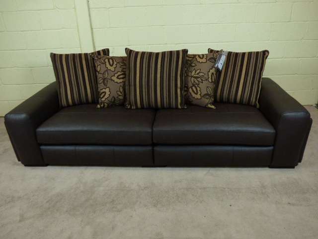 Jules Interiors Discount Sofa Warehouse | Unit 3 Pentowan Farm, Church Rd, Noak Hill RM4 1LD, UK | Phone: 07906 080154