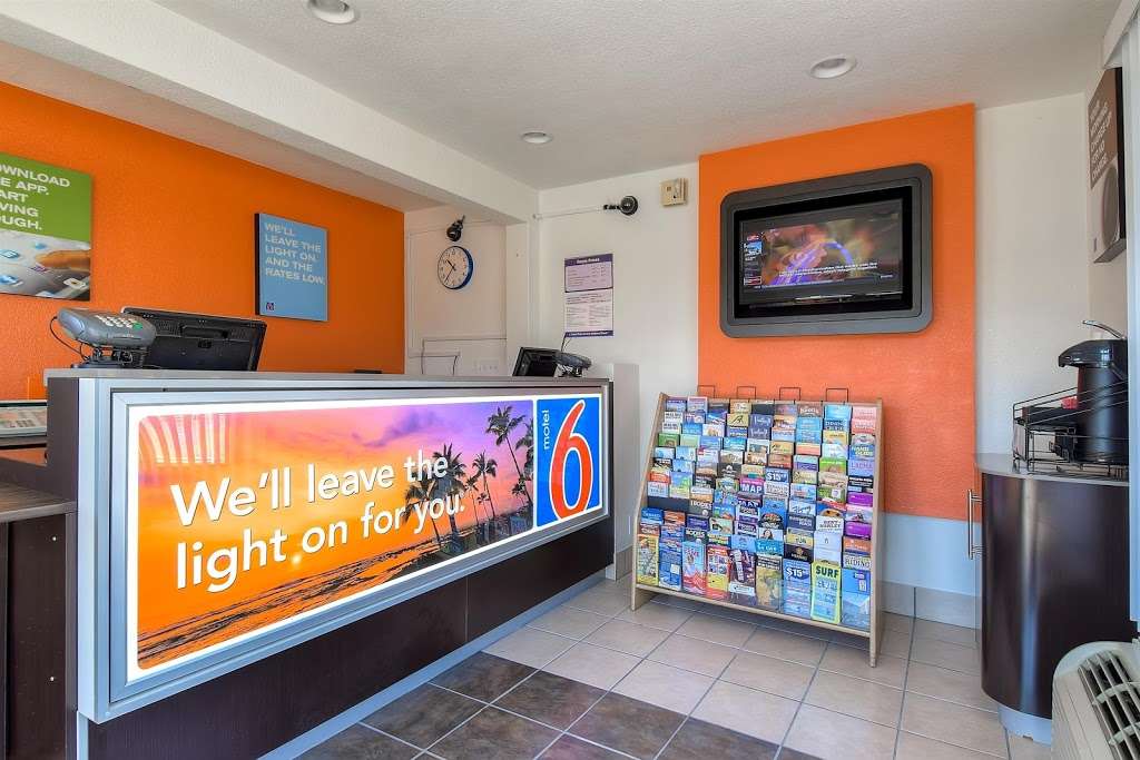 Motel 6 Los Angeles - Harbor City | 820 Sepulveda Blvd, Harbor City, CA 90710 | Phone: (310) 549-9560