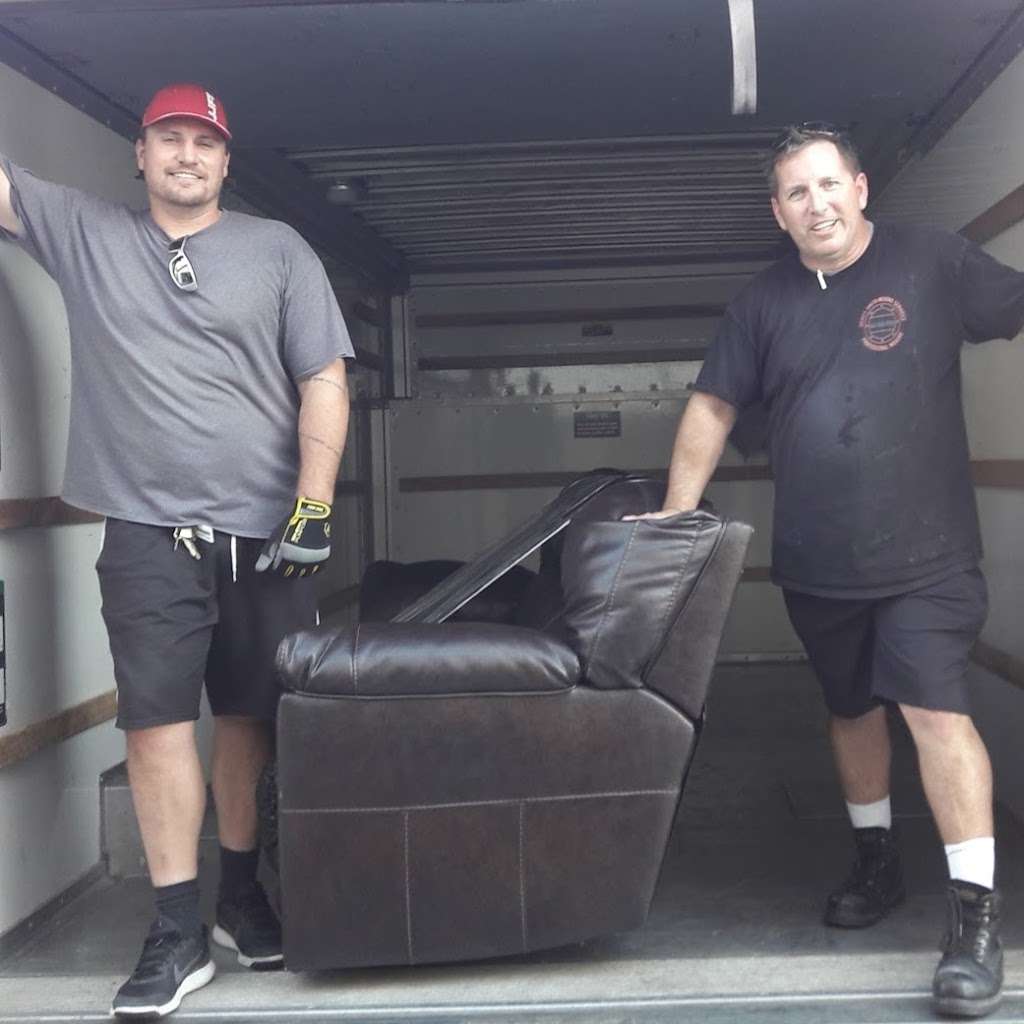 Lickity Smith Moving | 19967 Crestwood Dr, Lake Elsinore, CA 92530 | Phone: (562) 616-4763