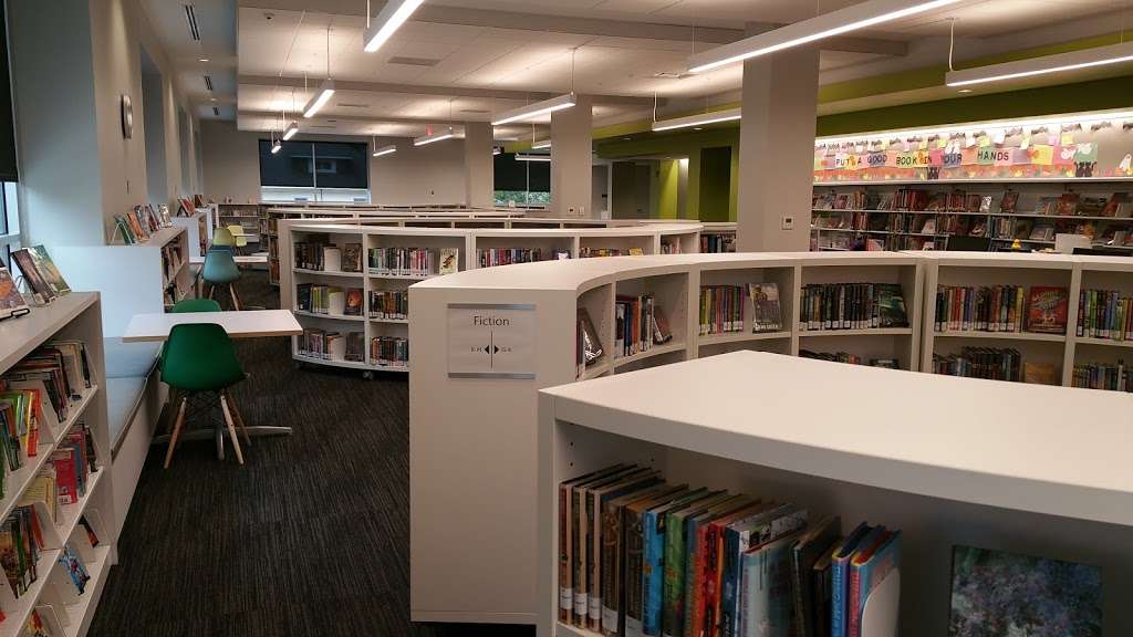 Palisades Neighborhood Library | 4901 V St NW, Washington, DC 20007, USA | Phone: (202) 282-3139