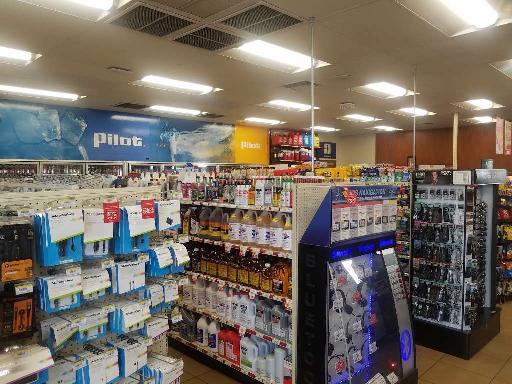 Pilot Travel Center | 2640 N 600 W, Greenfield, IN 46140, USA | Phone: (317) 894-1910