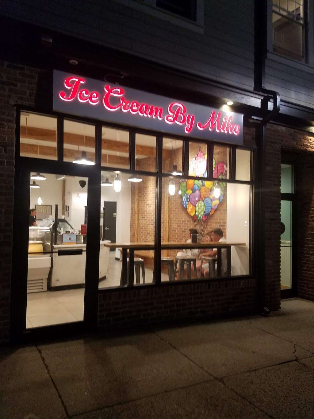 Ice Cream by Mike | 305 E Ridgewood Ave, Ridgewood, NJ 07451, USA | Phone: (201) 343-4514