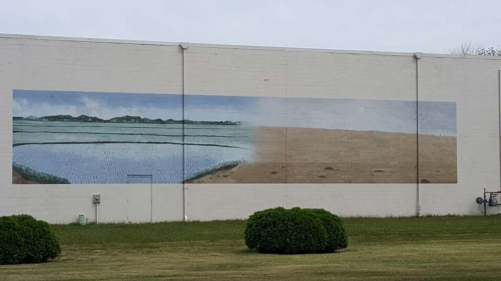 Veterans Memorial Park | 552 W Rawson Ave, Oak Creek, WI 53154, USA