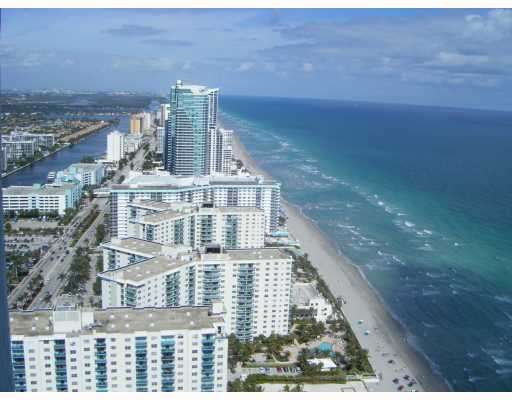 Tides by Ammos Vacation Rentals Miami | 3801 S Ocean Dr, Hollywood, FL 33019, USA | Phone: (305) 934-0044