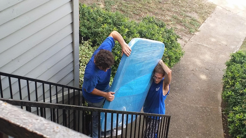 New Caney Movers LLC | 20990 Brazos Dr, New Caney, TX 77357, USA | Phone: (281) 354-3315