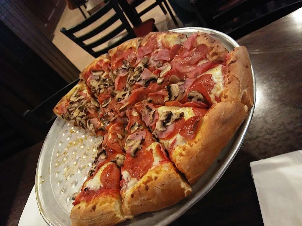 Pizzamania | 13547 Telegraph Rd, Whittier, CA 90605, USA | Phone: (562) 944-8803