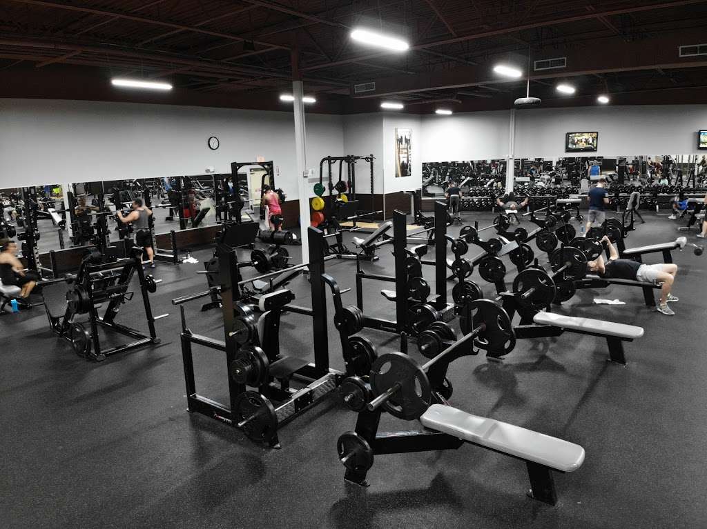 Dynamic Fitness | 2810 Business Center Dr #144, Pearland, TX 77584, USA | Phone: (713) 770-4500