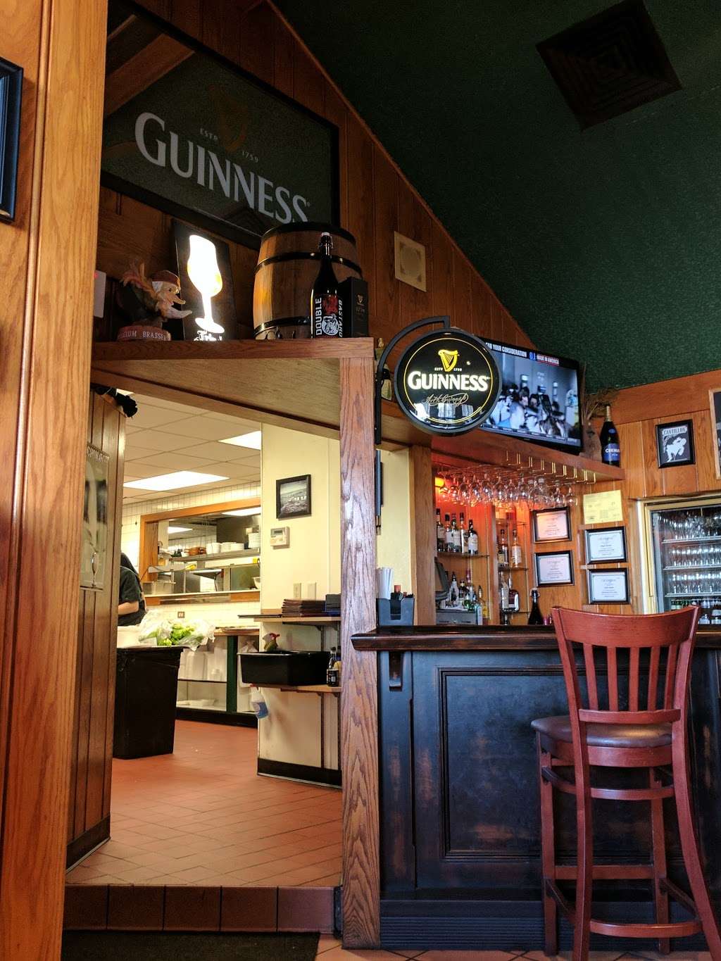 Ganlys Irish Pub & Restaurant | 500 Brownsville Rd, Sinking Spring, PA 19608, USA | Phone: (610) 678-2000