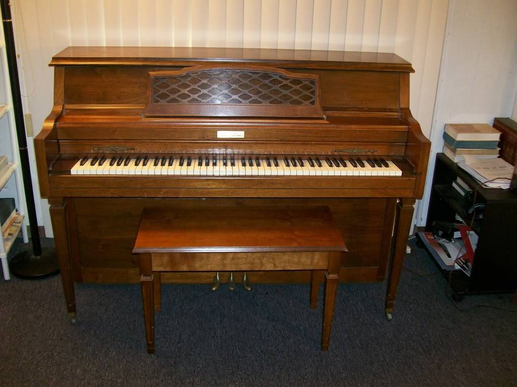 Geralds Piano & Organ Services | 125 King William Rd #1801, Raleigh, NC 27610, USA | Phone: (919) 231-0563