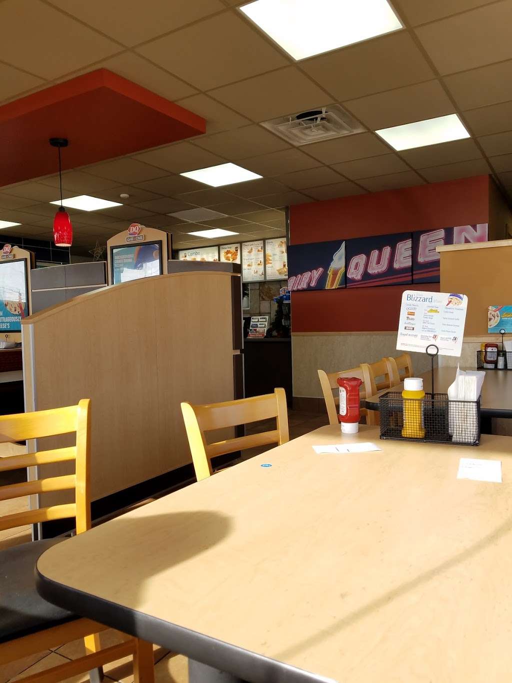 Dairy Queen | 1930 E Southport Rd, Southport, IN 46227, USA | Phone: (317) 783-1309