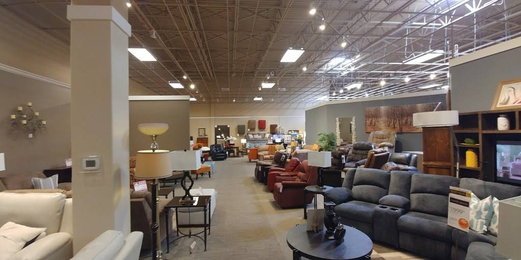 Ashley HomeStore | 8151 Blanding Blvd, Jacksonville, FL 32244, USA | Phone: (904) 221-2347