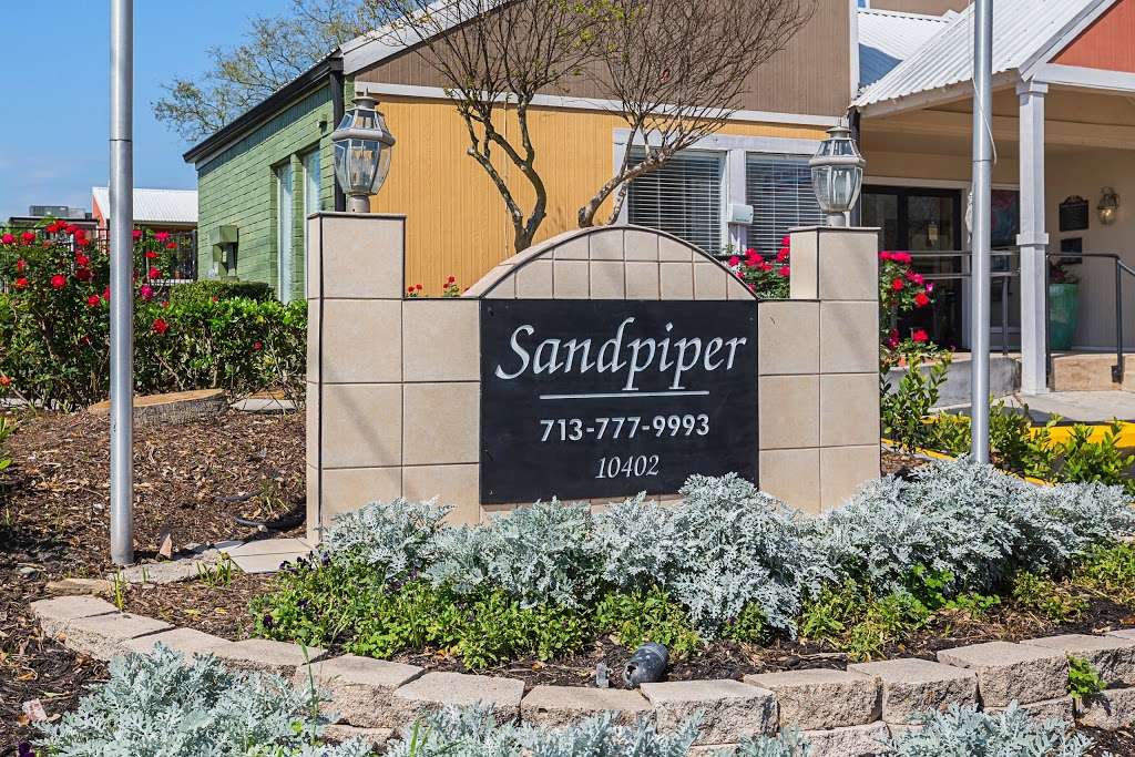 Sandpiper | 10400 Sandpiper Dr, Houston, TX 77096, USA | Phone: (713) 777-9993