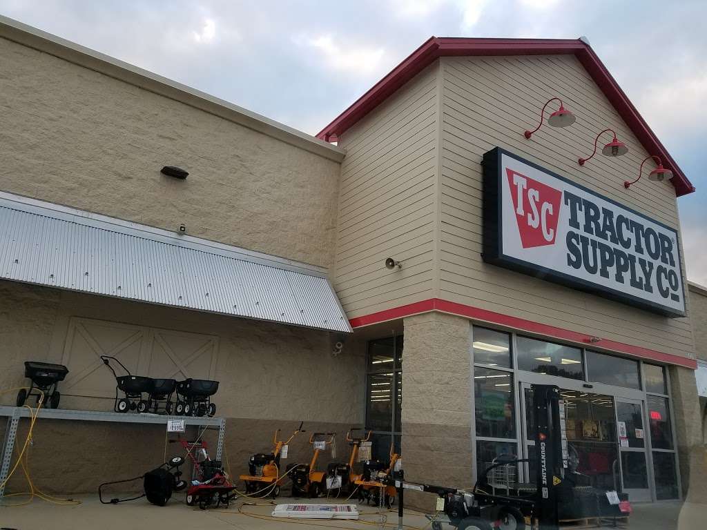 Tractor Supply Co. | 5431 Southern Maryland Blvd, Lothian, MD 20711 | Phone: (410) 741-9021