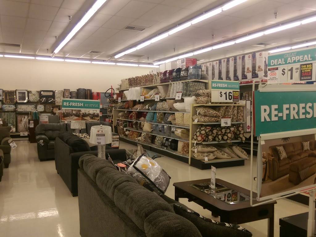 Big Lots | 3718 Battleground Ave, Greensboro, NC 27410, USA | Phone: (336) 286-9772