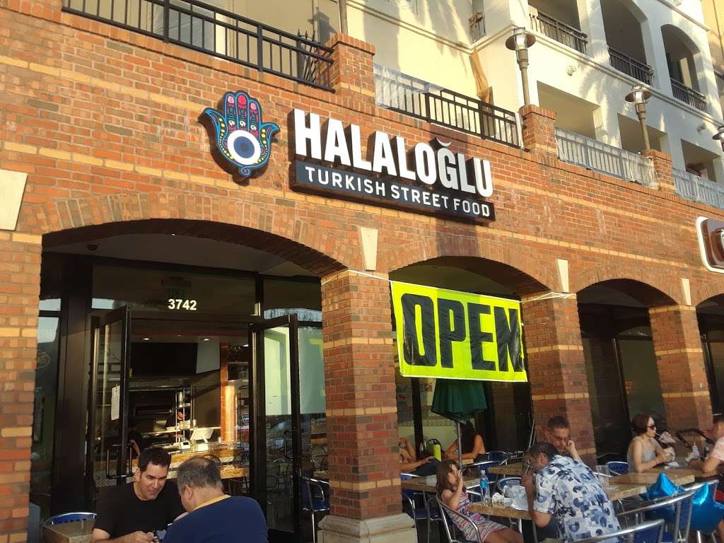 Halaloğlu Turkish Street Food | 3742 S Figueroa St, Los Angeles, CA 90007, USA | Phone: (213) 748-1529