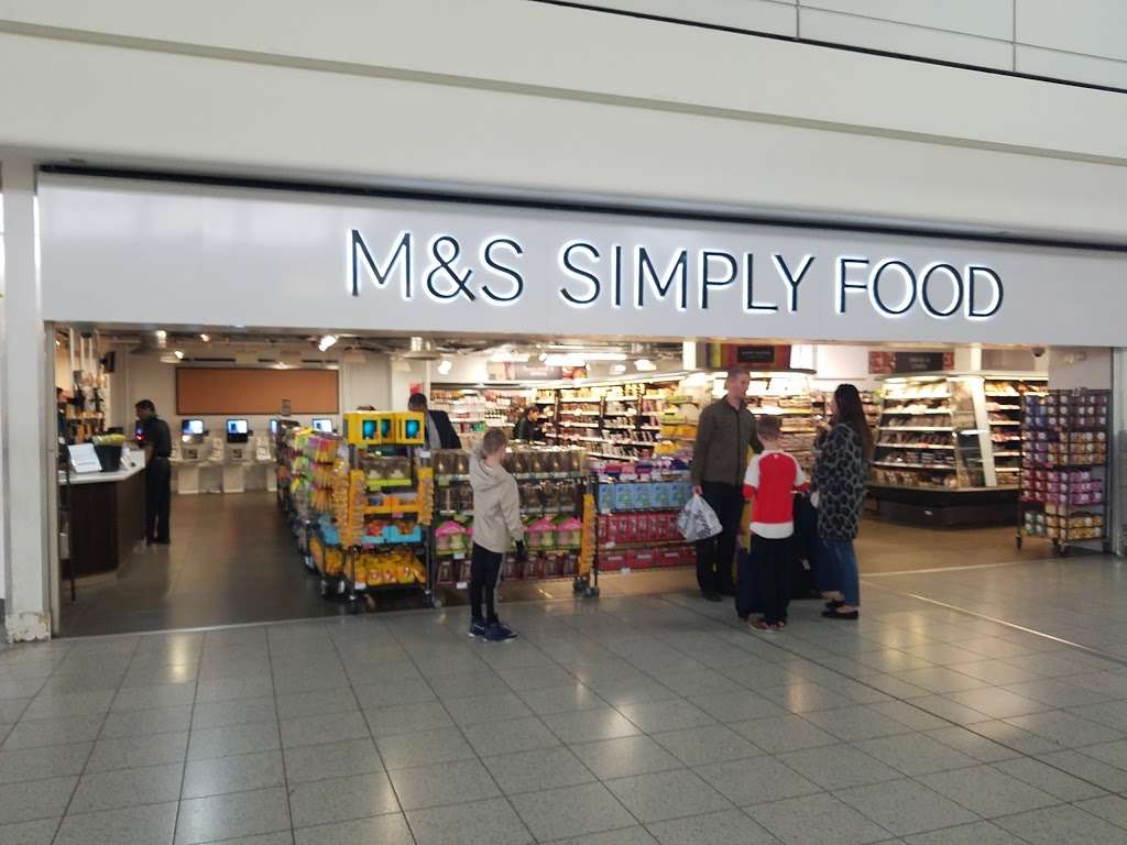 M&S Gatwick South Airport Simply Food | Perimeter Rd E 2 Floor South Terminal, Arrivals Hall, Redhill, Horley, Gatwick RH6 0NP, UK | Phone: 01293 568558