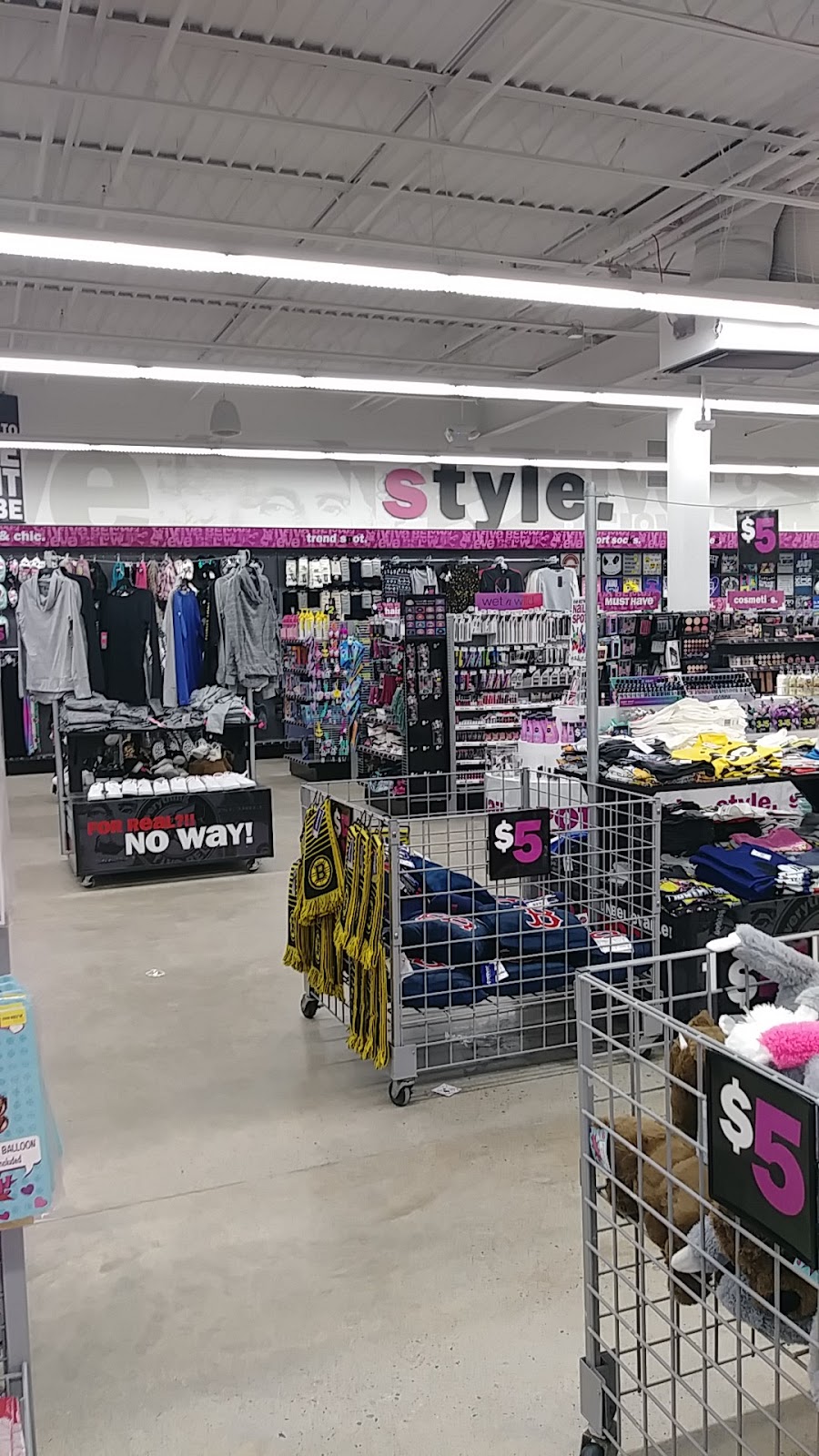 Five Below | 1334 Park St, Stoughton, MA 02072, USA | Phone: (781) 344-4786