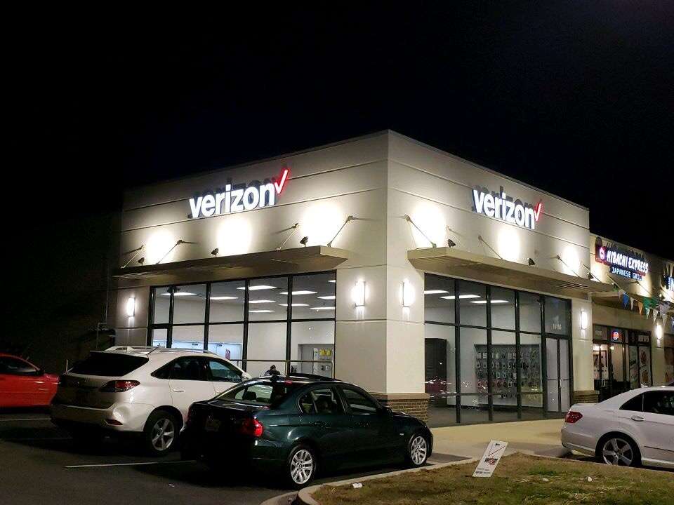 Verizon Authorized Retailer - The Wireless Center | 16104 Cadillac Drive Ste. D, Brandywine, MD 20613, USA | Phone: (240) 685-2200