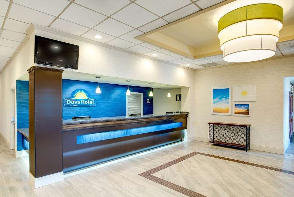 Days Hotel by Wyndham Toms River Jersey Shore | 290 NJ-37, Toms River, NJ 08753 | Phone: (732) 244-4000