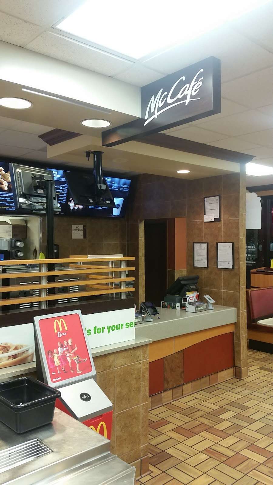 McDonalds | 400 N, MO-7, Pleasant Hill, MO 64080, USA | Phone: (816) 540-7075