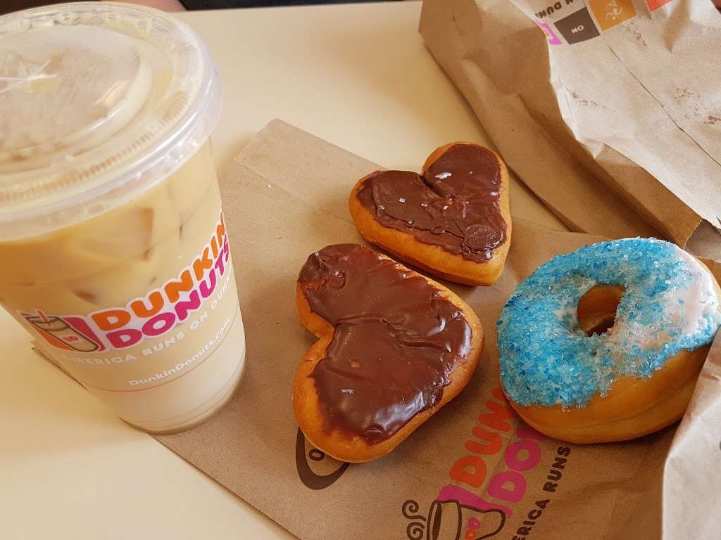 Dunkin Donuts | 8898 W Irlo Bronson Memorial Hwy, Kissimmee, FL 34747, USA | Phone: (407) 477-7916