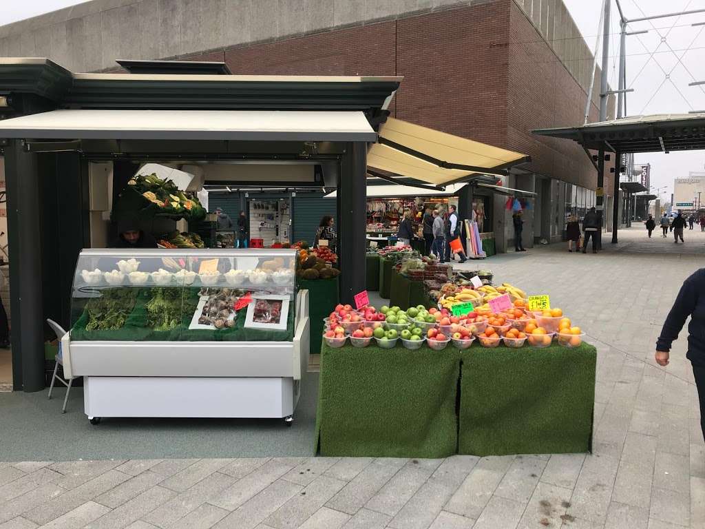 The Fruit And Veg Stall | Unnamed Road, Basildon SS14 1DU, UK
