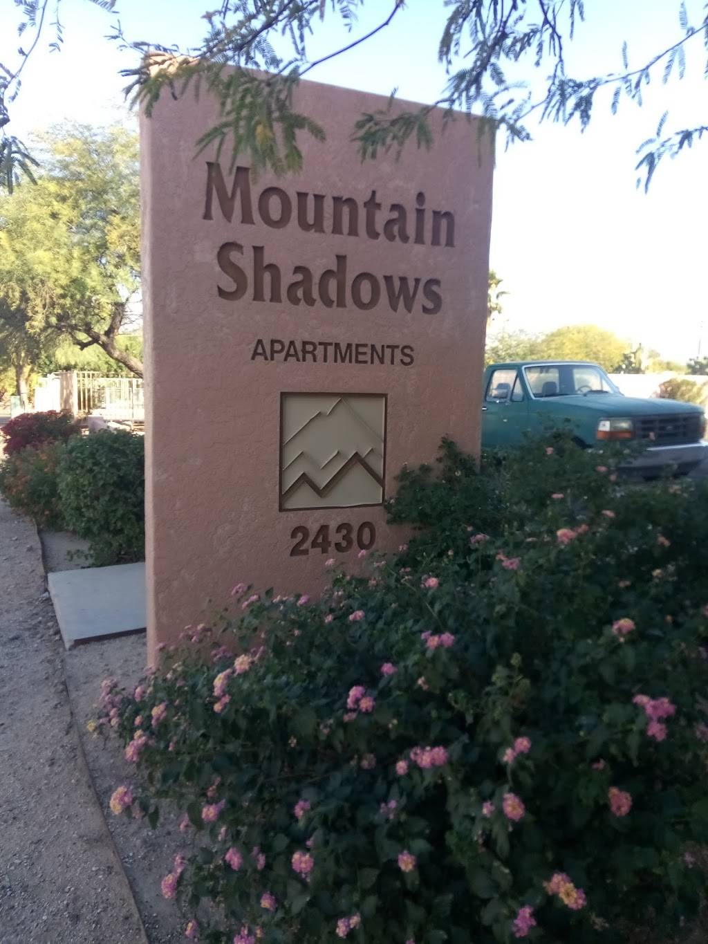 Mountain Shadows Apartments | 2430 N Dodge Blvd, Tucson, AZ 85716, USA | Phone: (520) 325-3652