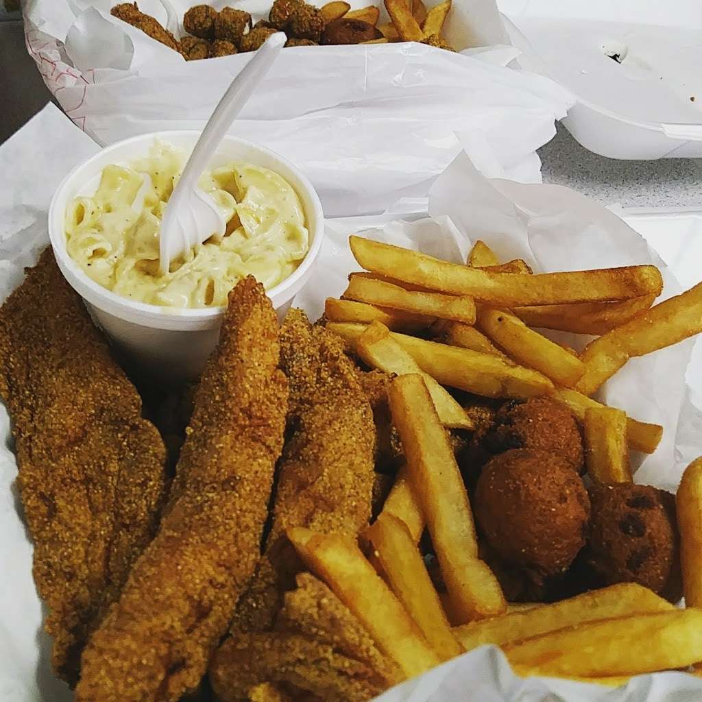 AJs Fish Market | 16776 Lakeshore Dr, Lake Elsinore, CA 92530 | Phone: (951) 674-5259