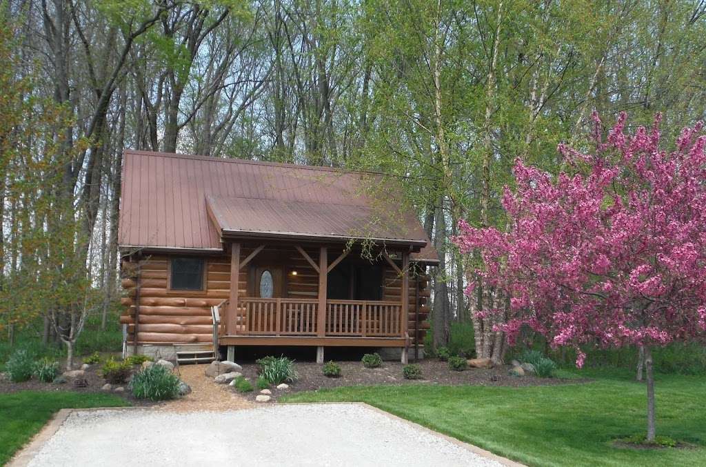 Cabins & Candlelight | 7295 County Rd 1200 W, Colfax, IN 46035, USA | Phone: (765) 436-2133