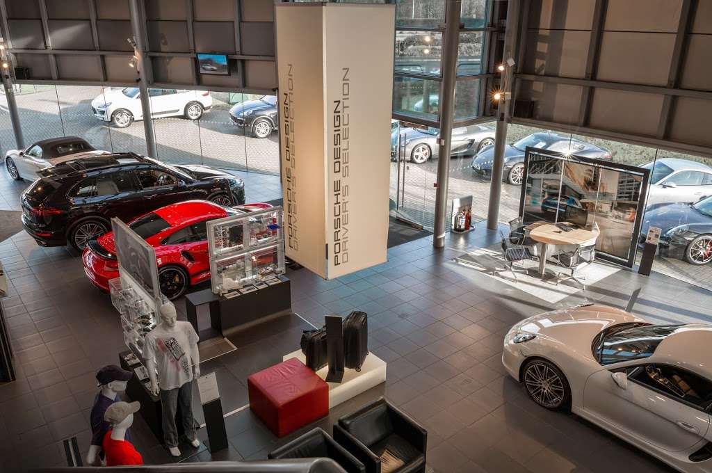 Porsche Centre Tonbridge | Brook Farm, Five Oak Green Rd, Tonbridge TN11 0QN, UK | Phone: 01732 361222