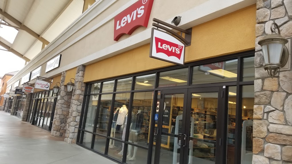 Levis Outlet Store at Outlets at Tejon Ranch | 5701 Outlets at Tejon Pkwy Suite 906, Arvin, CA 93203, USA | Phone: (661) 858-1021