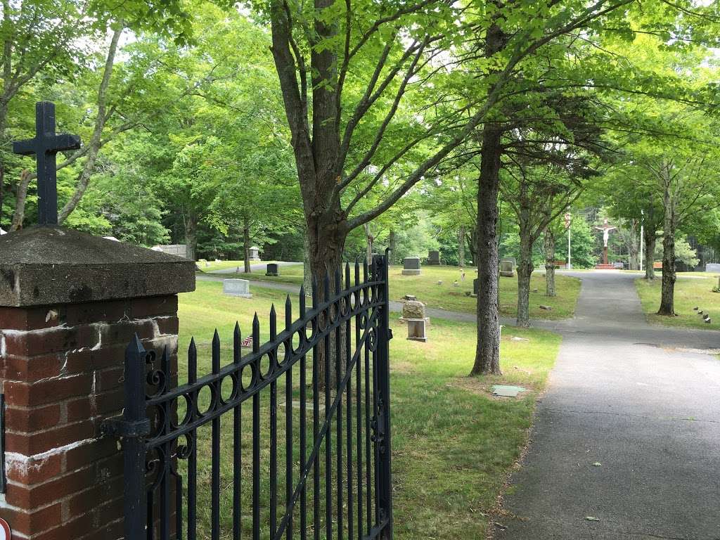 St Josephs Cemetery | 130 Elm St, Kingston, MA 02364, USA | Phone: (781) 585-6679