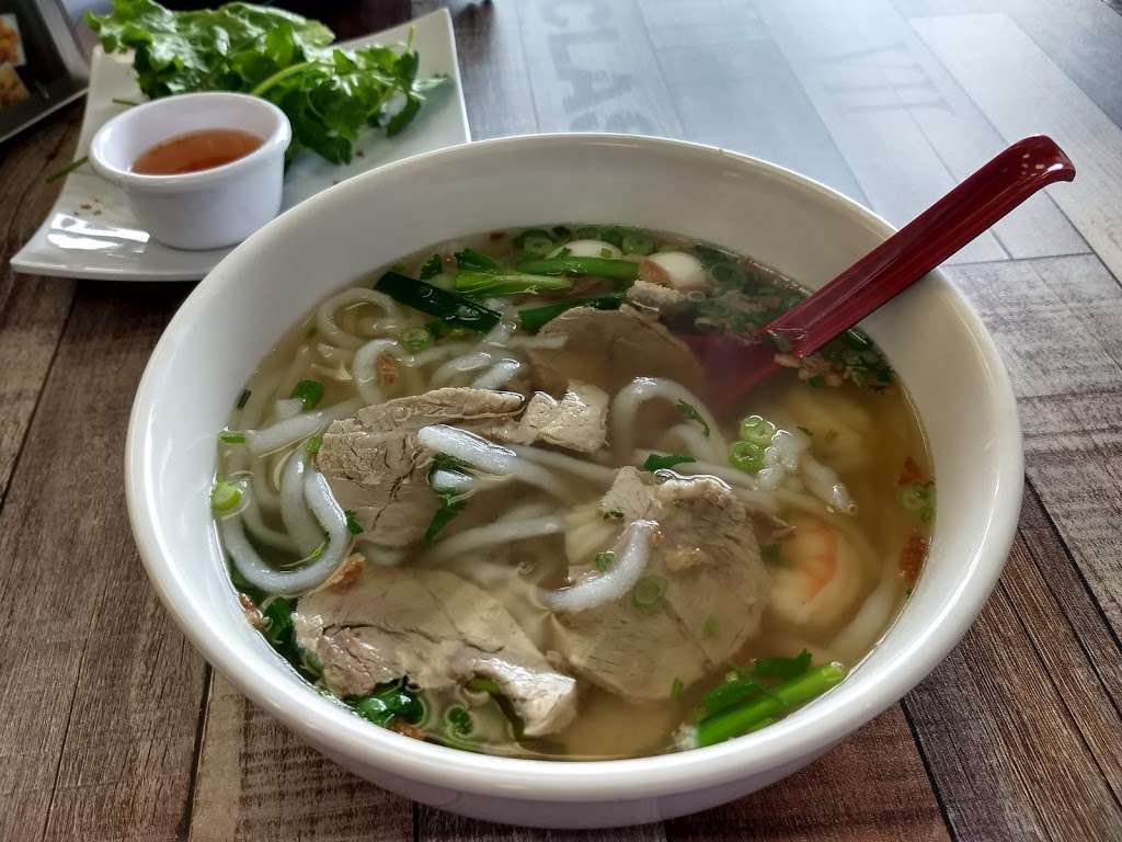 Pho Bo | 8050 North Sam Houston Pkwy W #100, Houston, TX 77064, USA | Phone: (832) 478-9939