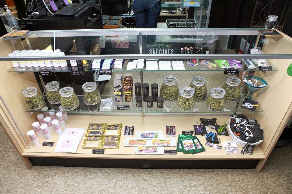Bonfire Cannabis Co | 15 Colorado Blvd, Idaho Springs, CO 80452, USA | Phone: (720) 541-7089